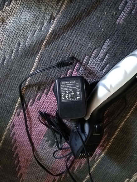 Photo of free Remington MB320C Barba Beard Trimmer With Charger (CT9) #2