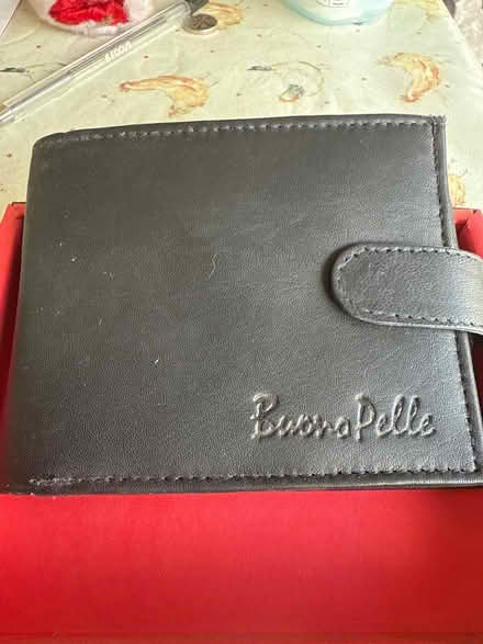 Photo of free Genuine leather wallet (new) (Croydon/West Wickham) #1
