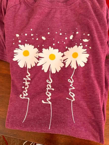 Photo of free Women’s XL T-shirts (Crofton) #2