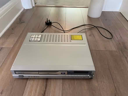 Photo of free Grundig DVD / amp? (Purley CR8) #1