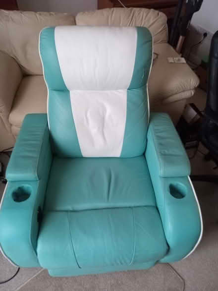 Photo of free Electric Reclining chair (Hardwick OX16) #1