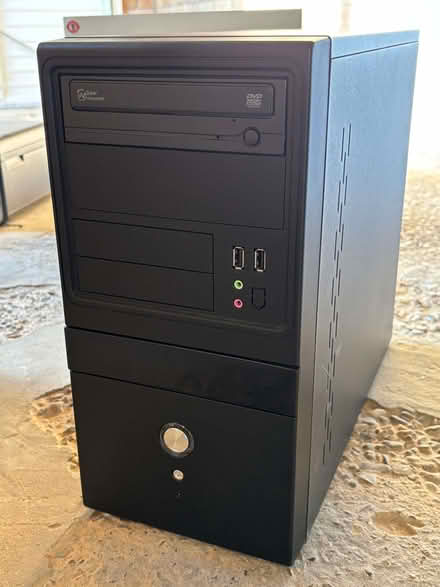 Photo of free AMD E2 Desktop Computer (Blofield Heath NR13) #1