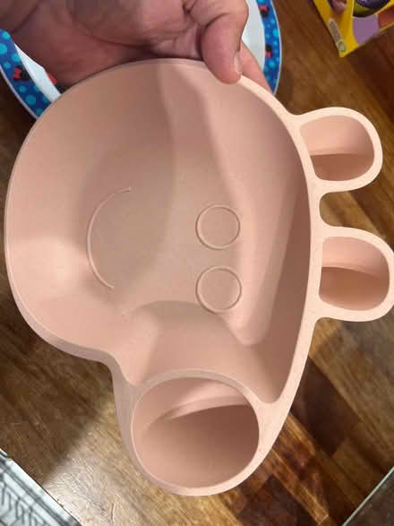 Photo of free 2 kids plates (West acton - W3) #2