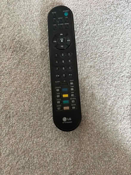 Photo of free LG 32inch TV - Model 32LH5000 (Halstead CO9) #2