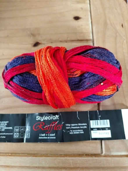 Photo of free Style craft ruffles wool (Parson Cross S5) #3