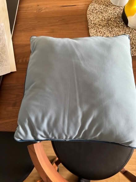 Photo of free Decorative cushions (E1W Limehouse/Shadwell) #2