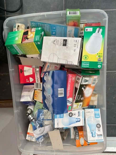 Photo of free Box of assorted light bulbs (Wingerworth) #1