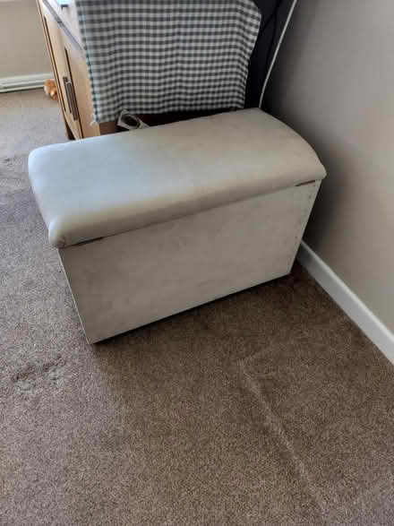 Photo of free Ottoman (BS22 (Milton)) #1