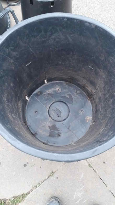 Photo of free 90 l Shrub tub (Brinnington SK5) #2