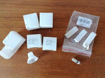 Photo of free light bulbs (Deneside View DH2) #1