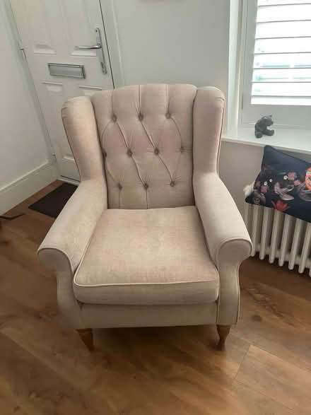 Photo of free Buttoned Amrchair (Bromley North BR1) #1