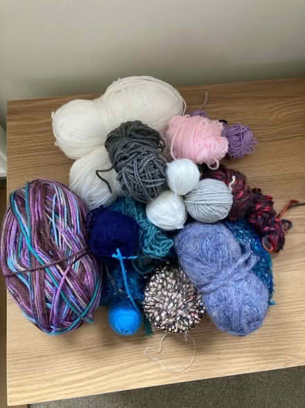Photo of free Bag of wool odds and ends (Harbury CV33) #1