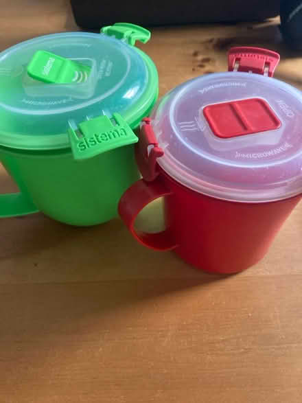 Photo of free Microwave food containers (Tettenhall WV6) #1