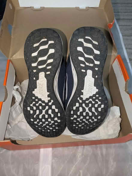 Photo of free Children's Blue Nike trainers (Bermondsey SE16) #3