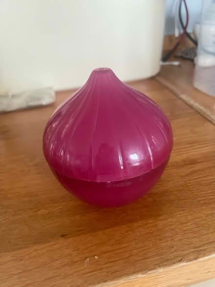 Photo of free Onion container (E18) #1