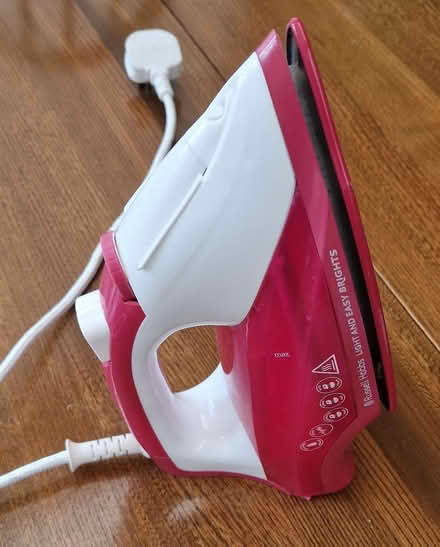 Photo of free Russel Hobbs iron (not steaming) (Henley-on-Thames RG9) #1