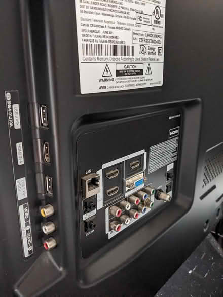 Photo of free 40" Samsung TV (Plymouth Mtg, PA) #1