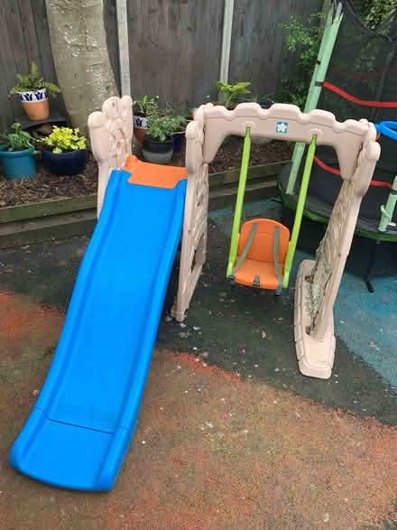 Photo of free Grow’n up swing and slide (Thornton Heath, Croydon) #1