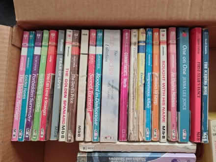 Photo of free Selection of romance novels (CB4) #2