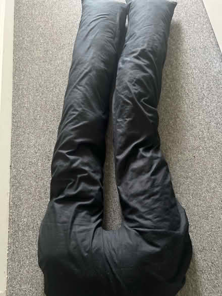 Photo of free Pregnancy Pillow (TW13) #1