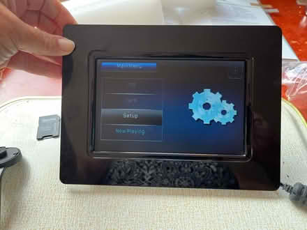 Photo of free Digital photo frame (Abington) #1