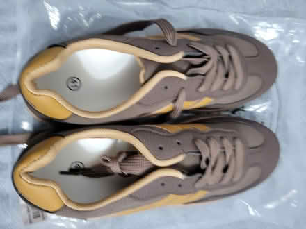 Photo of free Women shoes (L21 1br) #3