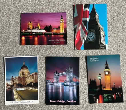 Photo of free London post cards (Elephant & Castle) #1