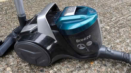 Photo of free Hoover vacuum (SE1) #2