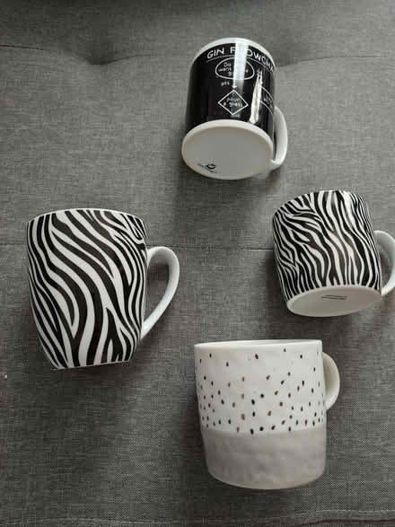 Photo of free 4 assorted mugs (CB4) #1
