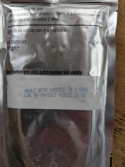 Photo of free 20 pouches cat food (South Croydon) #1