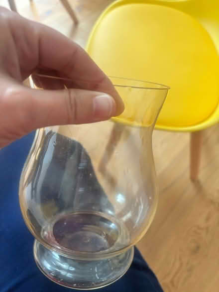 Photo of free Vase (KT9 Chessington) #3