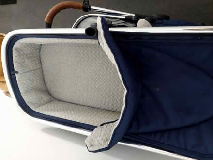 Photo of free Mothercare journey (ME15) #1