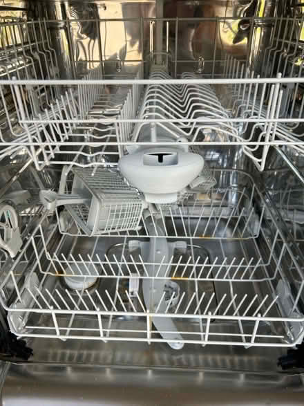 Photo of free Integrated dishwasher (Chiswell Green) #4