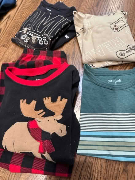 Photo of free 5T boys pjs (Mountain View) #1