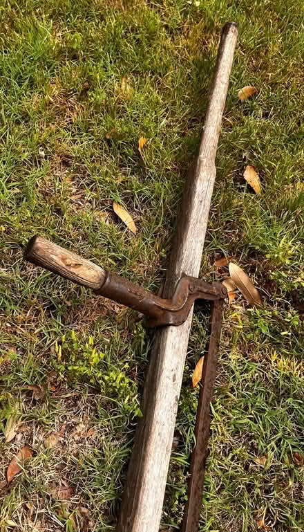 Photo of free 6’ Articulated Arm Shovel (Hyde Park) #2
