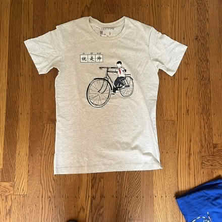 Photo of free Bicycle t-shirt (Berkeley, near Claremont Hotel) #1
