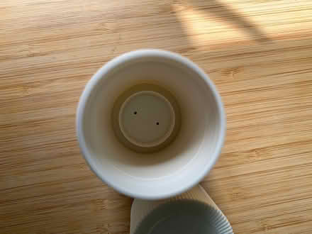 Photo of free Glossier deodorant case (E11 3sg) #3