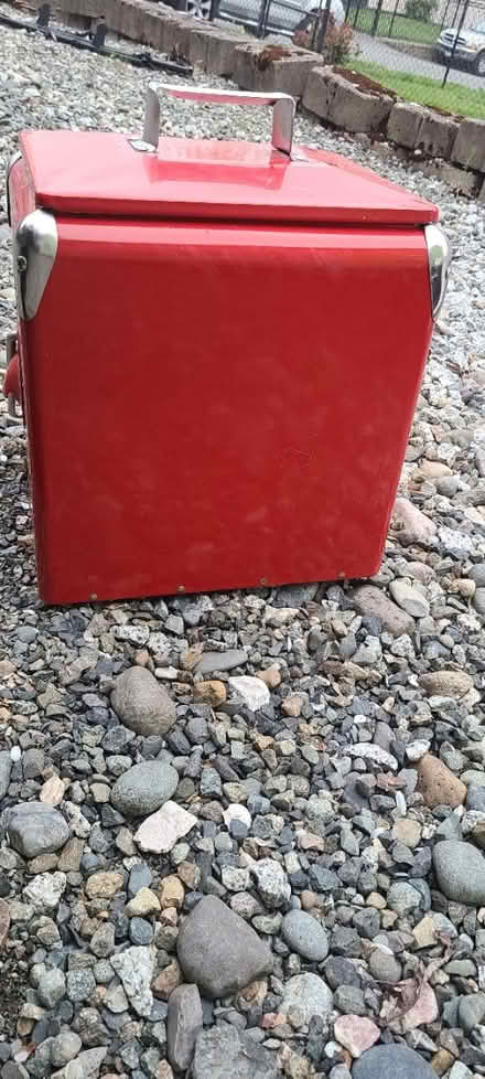 Photo of free Retro style cooler (South beacon hill) #1