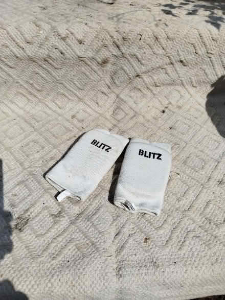 Photo of free Karate Mitts (Catton NR6) #1