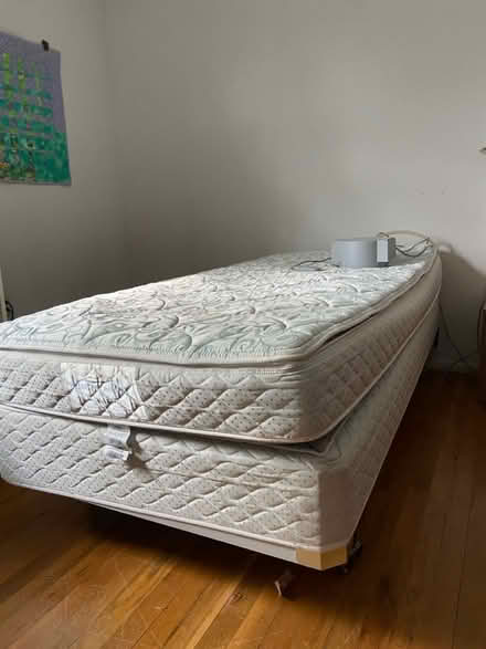 Photo of free SelectComfort Sleep Number (Mountain View) #1