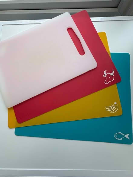 Photo of free Plastic chopping boards (Croydon, CR0) #1