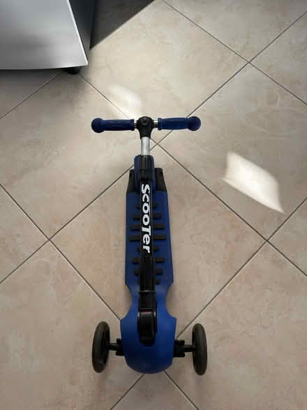 Photo of free Child’s scooter (Oakwood Park N14) #1