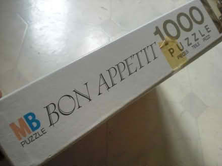Photo of free MB 1000 Pieces Jigsaw Puzzle "Bon Appetit" (Hatch RG24) #2