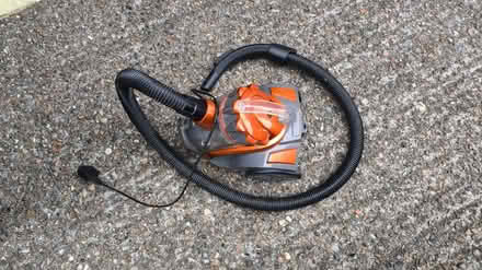 Photo of free VanHaus vacuum cleaner (SE1) #1