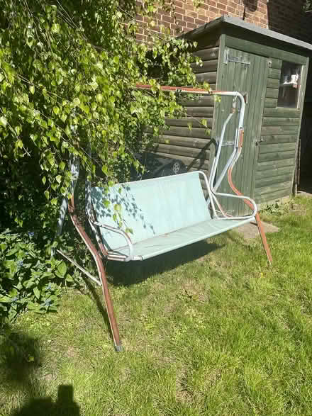 Photo of free Hollywood swing (Hemel Hempstead) #1