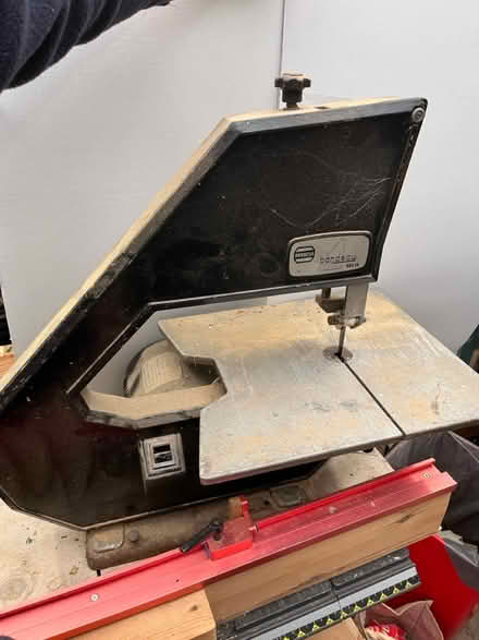 Photo of free Bandsaw (read) (CH62 bromborough) #1