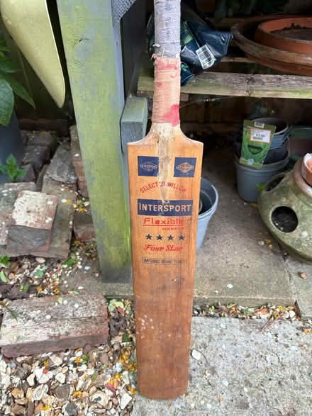 Photo of free Vintage cricket bat (Tilehurst) #1