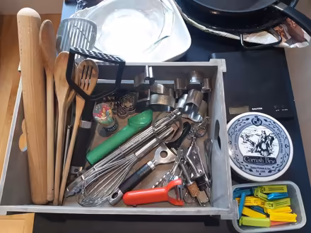 Photo of free Lots of kitchen stuff (Catford / Hither Green SE6) #2