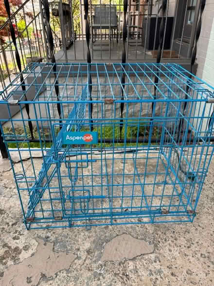 Photo of free Small Dog Crate (2nd St NE & Rhode Isle. Ave NE) #1