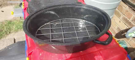 Photo of free Covered roasting tin (Horn's Mill SG13) #1